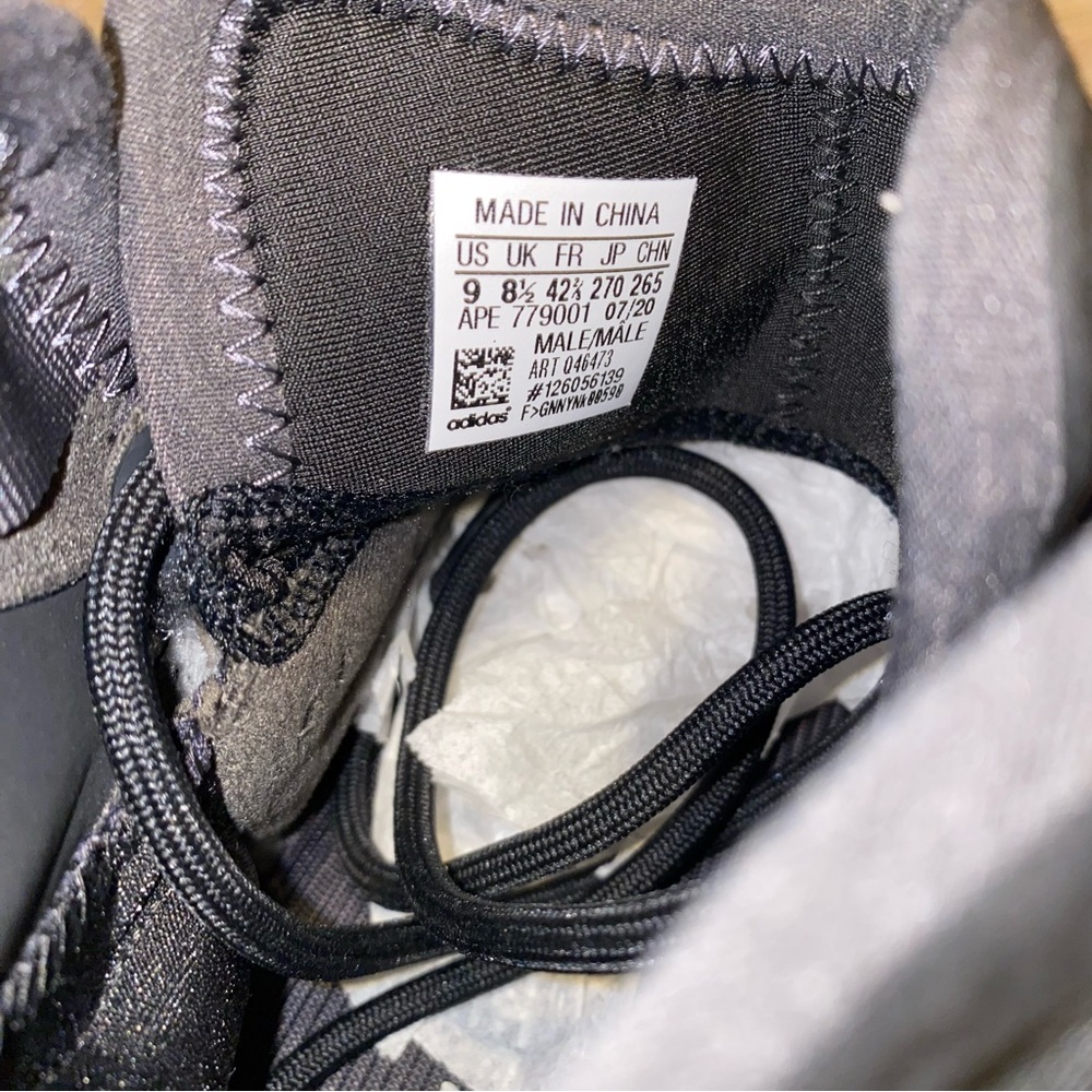 Yeezy Quantum Quantum - image 6